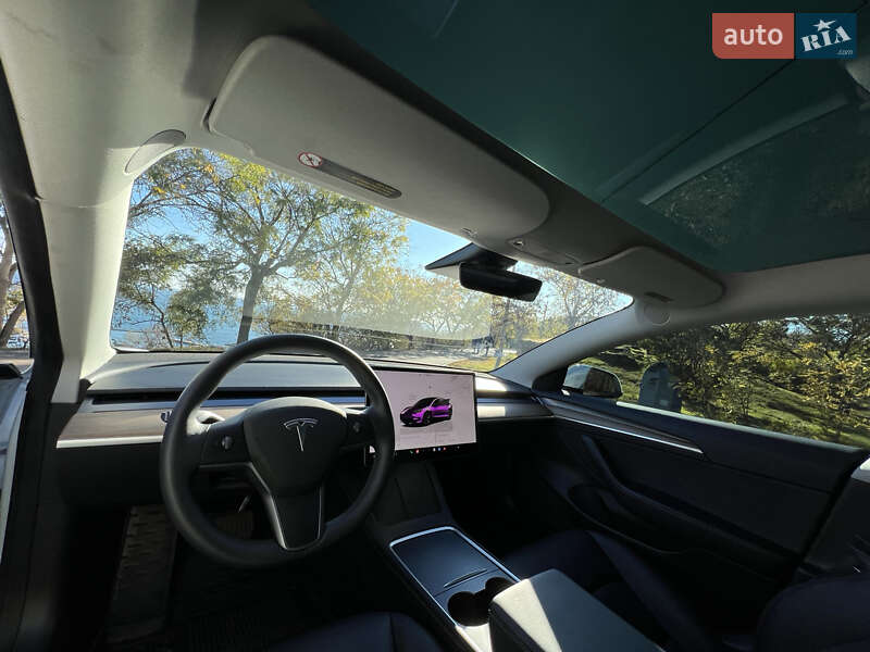 Седан Tesla Model 3 2022 в Одессе