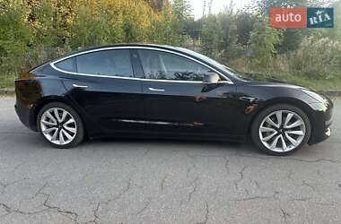 Седан Tesla Model 3 2020 в Виннице