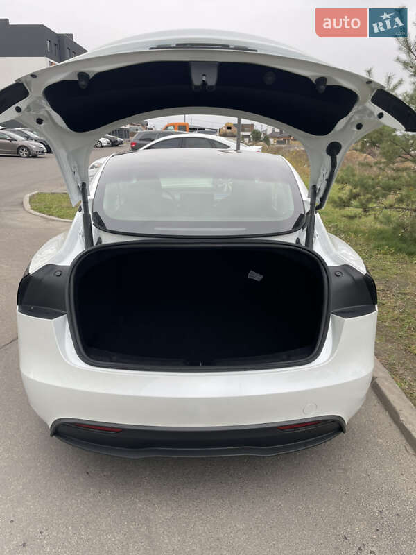 Седан Tesla Model 3 2024 в Ровно фото 11 Седан Tesla Model 3 2024 в Ровно