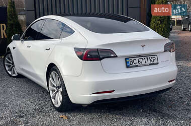 Седан Tesla Model 3 2019 в Дрогобичі