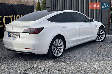 Седан Tesla Model 3 2019 в Дрогобичі