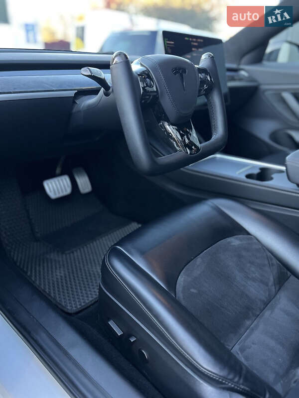 Седан Tesla Model 3 2019 в Киеве