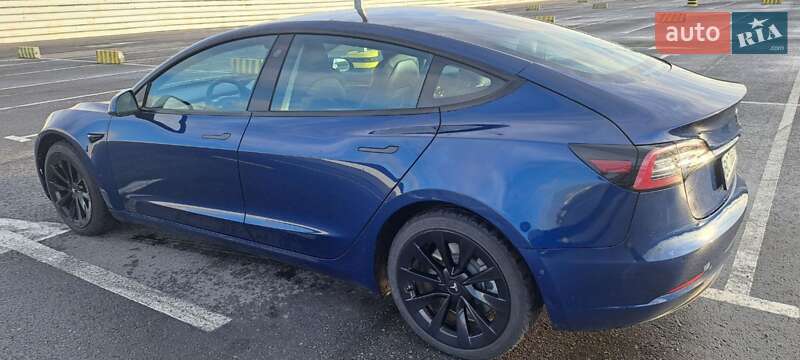 Седан Tesla Model 3 2022 в Миколаєві