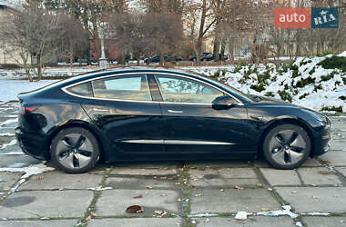 Седан Tesla Model 3 2018 в Киеве