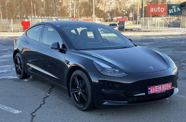 Седан Tesla Model 3 2023 в Киеве