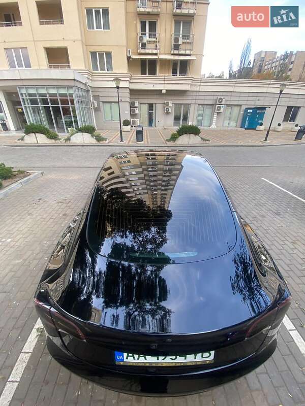 Седан Tesla Model 3 2018 в Одесі