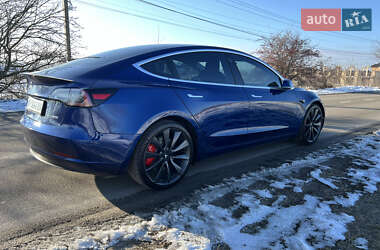 Седан Tesla Model 3 2020 в Києві