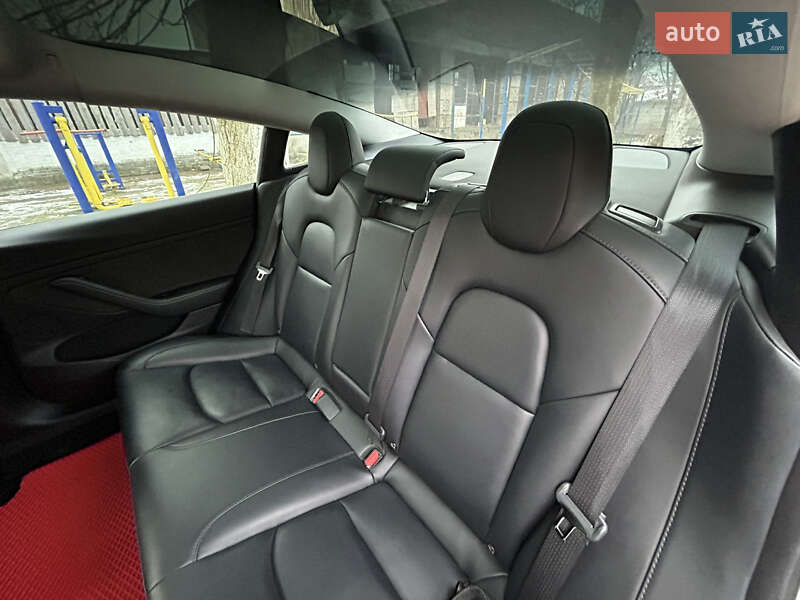 Седан Tesla Model 3 2021 в Виноградове фото 28 Седан Tesla Model 3 2021 в Виноградове