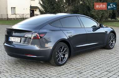 Седан Tesla Model 3 2022 в Луцке