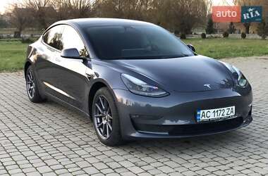 Седан Tesla Model 3 2022 в Луцке