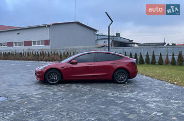 Седан Tesla Model 3 2022 в Луцке