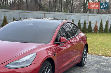 Седан Tesla Model 3 2022 в Луцке