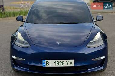 Седан Tesla Model 3 2021 в Львове фото 3 Седан Tesla Model 3 2021 в Львове