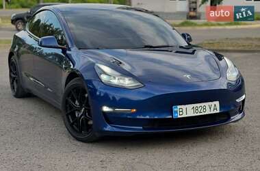 Седан Tesla Model 3 2021 в Львове фото Седан Tesla Model 3 2021 в Львове