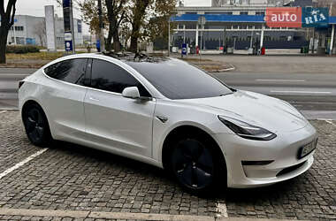 Седан Tesla Model 3 2019 в Дніпрі