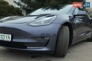 Седан Tesla Model 3 2022 в Рівному