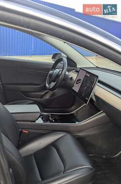 Седан Tesla Model 3 2018 в Шепетовке