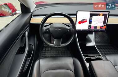 Седан Tesla Model 3 2018 в 