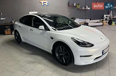 Седан Tesla Model 3 2021 в Дніпрі