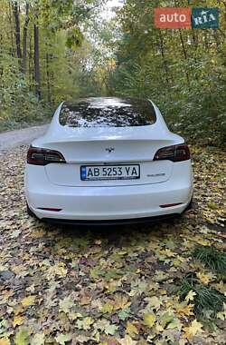 Седан Tesla Model 3 2018 в Вінниці