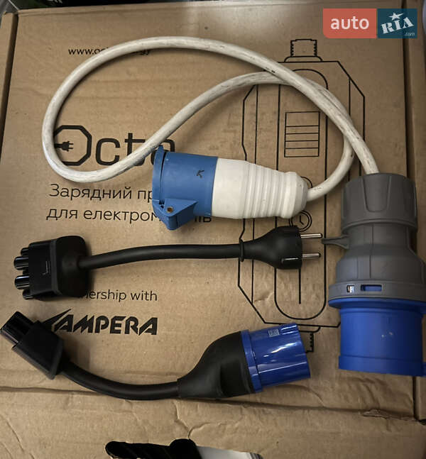 Седан Tesla Model 3 2021 в Виннице