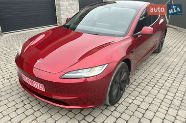 Седан Tesla Model 3 2024 в Львові