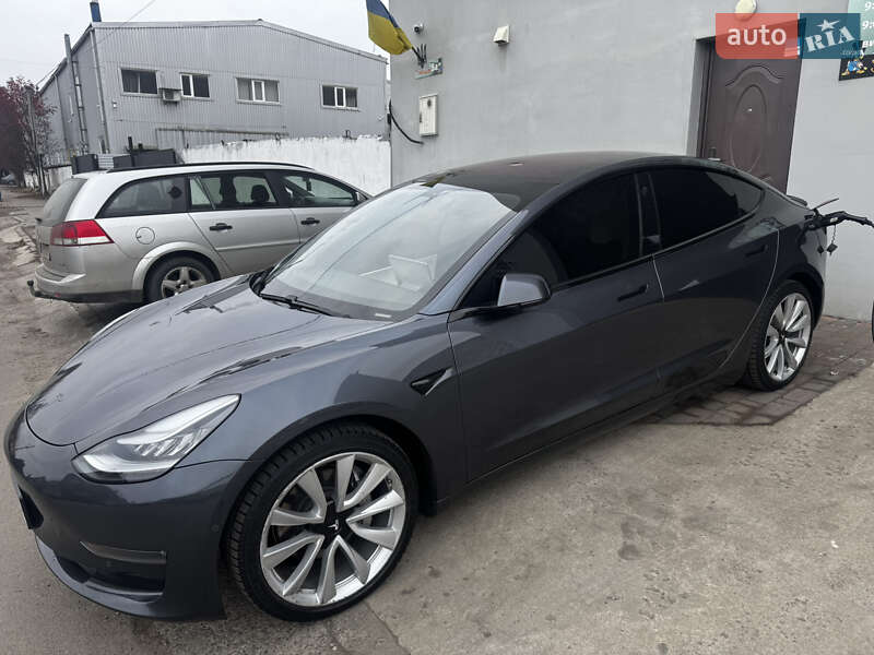 Седан Tesla Model 3 2018 в Луцке фото 4 Седан Tesla Model 3 2018 в Луцке