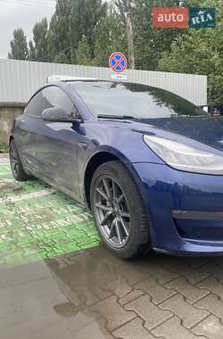 Седан Tesla Model 3 2018 в Тернополі