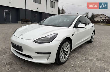 Седан Tesla Model 3 2021 в Виннице