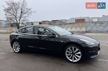 Седан Tesla Model 3 2018 в Дніпрі