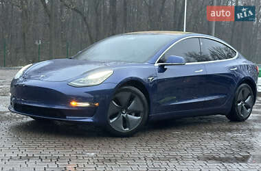 Седан Tesla Model 3 2018 в Києві