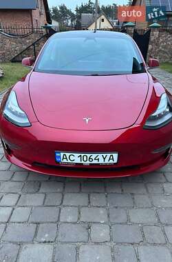 Седан Tesla Model 3 2018 в Маневичах