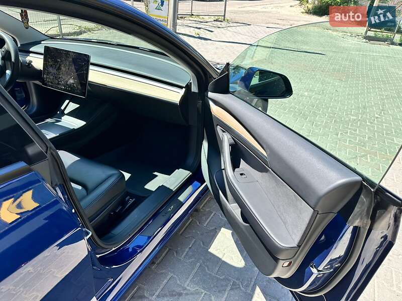 Седан Tesla Model 3 2021 в Киеве фото 6 Седан Tesla Model 3 2021 в Киеве