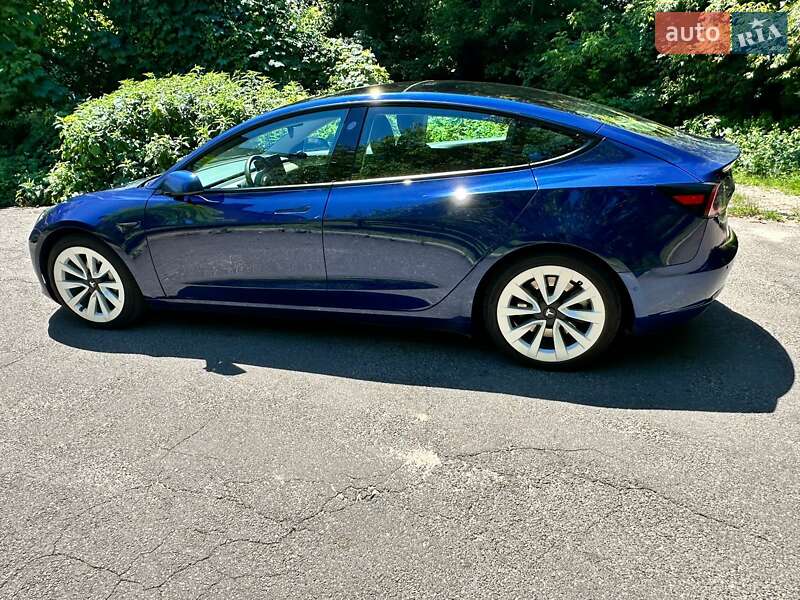 Седан Tesla Model 3 2021 в Киеве фото 12 Седан Tesla Model 3 2021 в Киеве