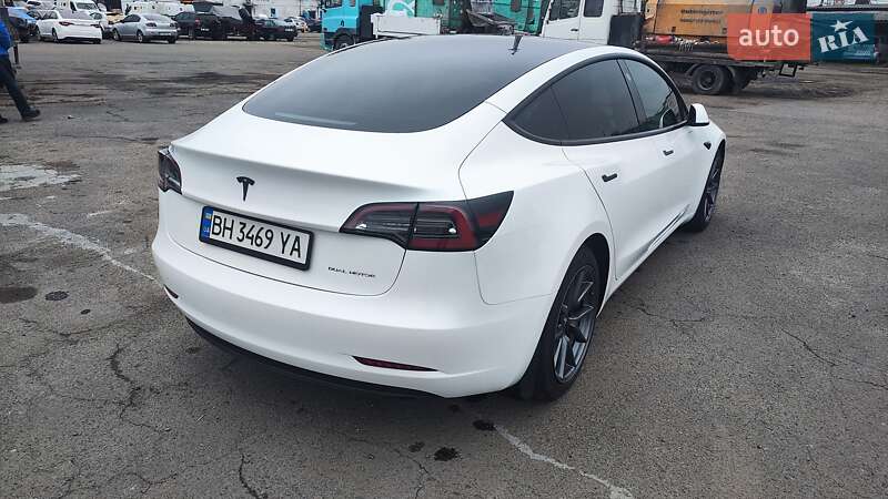 Седан Tesla Model 3 2020 в Одессе
