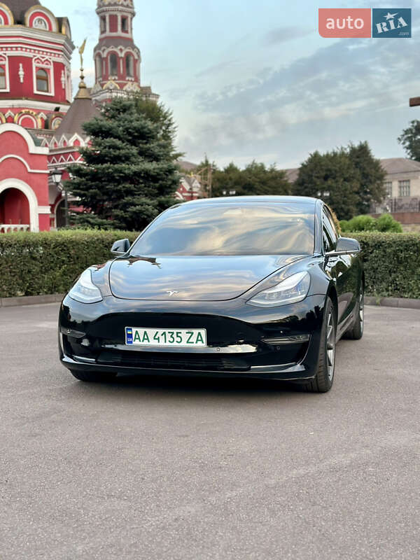 Седан Tesla Model 3 2018 в Каменском