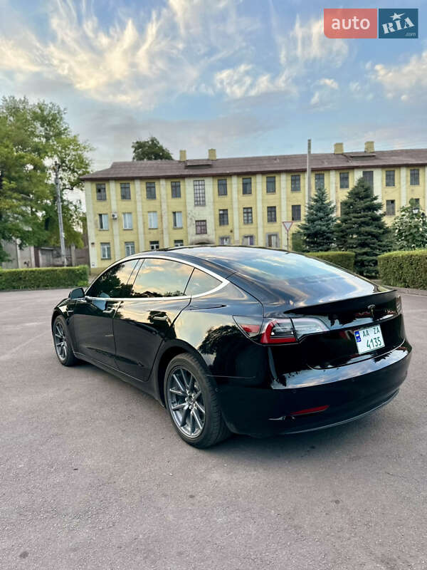 Седан Tesla Model 3 2018 в Каменском