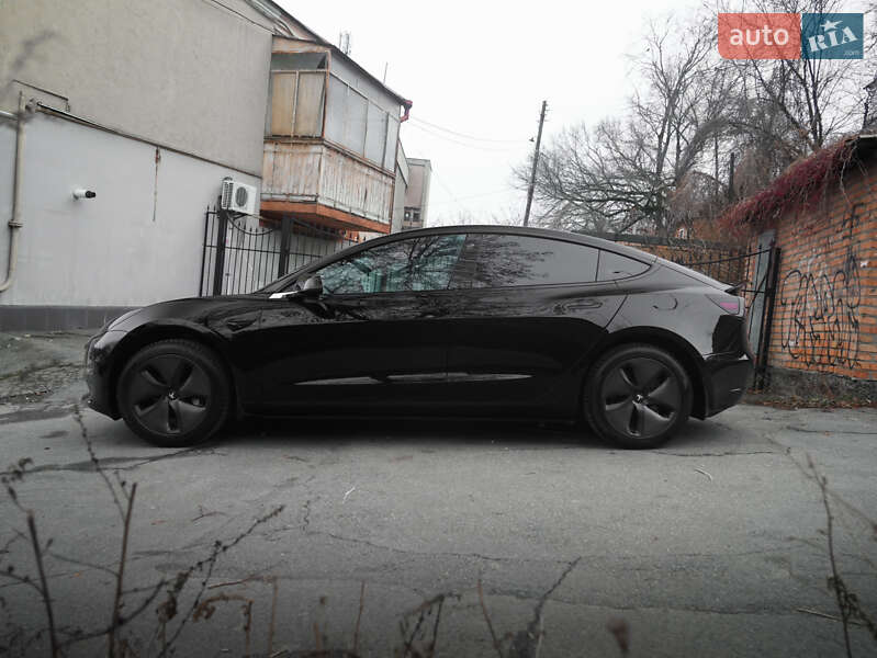 Седан Tesla Model 3 2019 в Вінниці