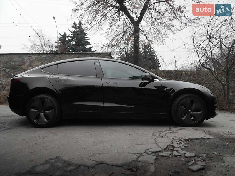 Седан Tesla Model 3 2019 в Вінниці