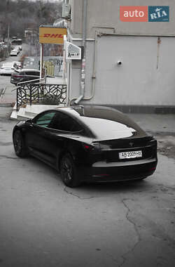 Седан Tesla Model 3 2019 в Вінниці