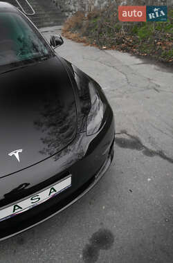 Седан Tesla Model 3 2019 в 