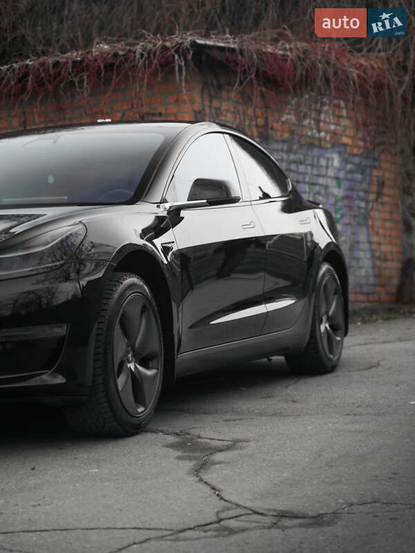 Седан Tesla Model 3 2019 в Вінниці