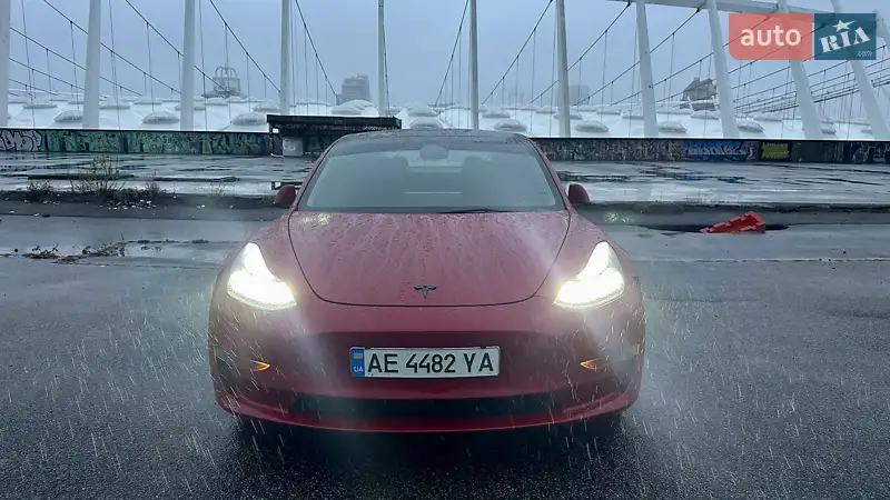 Tesla Model 3 2023