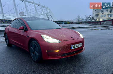 Седан Tesla Model 3 2023 в Києві
