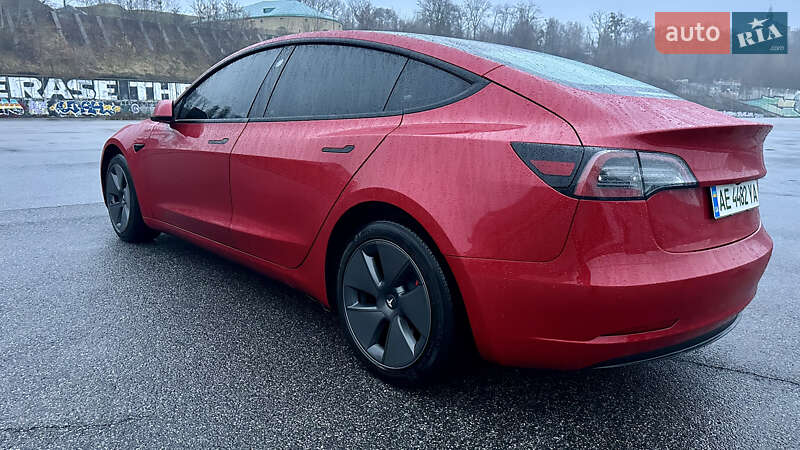 Седан Tesla Model 3 2023 в Киеве