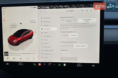 Седан Tesla Model 3 2023 в Киеве