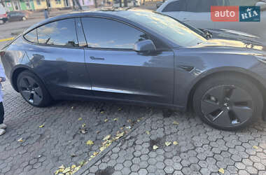 Седан Tesla Model 3 2023 в Кривом Роге