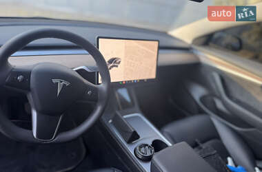 Седан Tesla Model 3 2023 в Кривом Роге