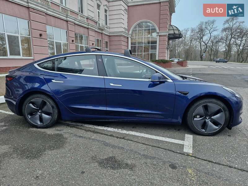 Седан Tesla Model 3 2018 в Одессе