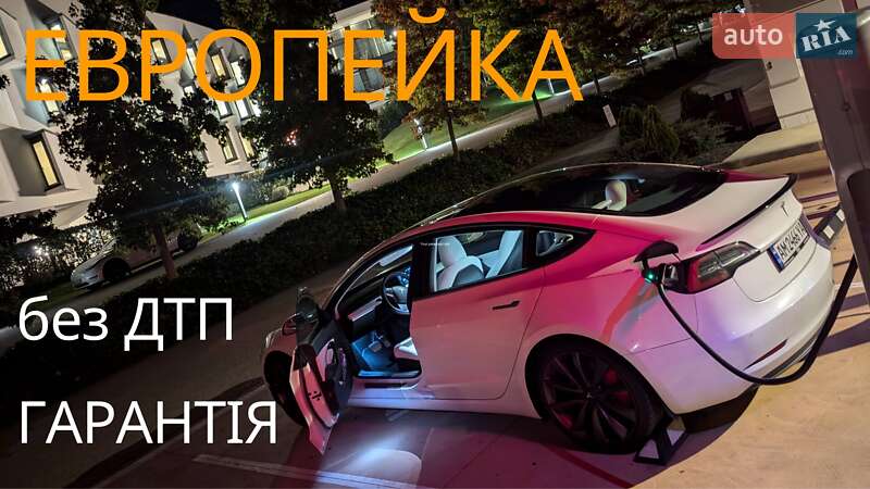 Седан Tesla Model 3 2020 в Днепре